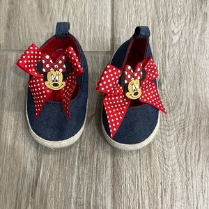 Minnie Mouse shoes